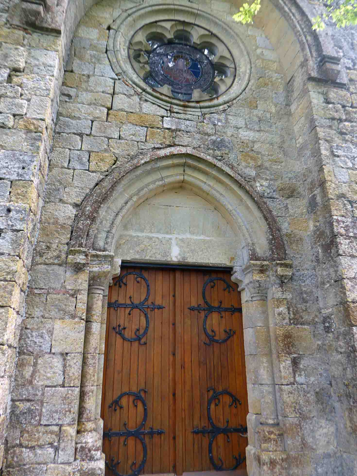 Autre entrée de l'église - Fals