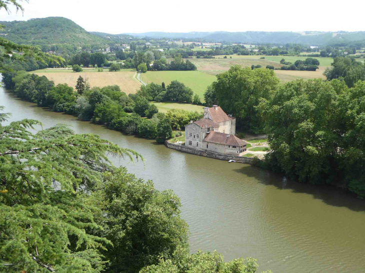 Belle propriété au bord du Lot - Fumel