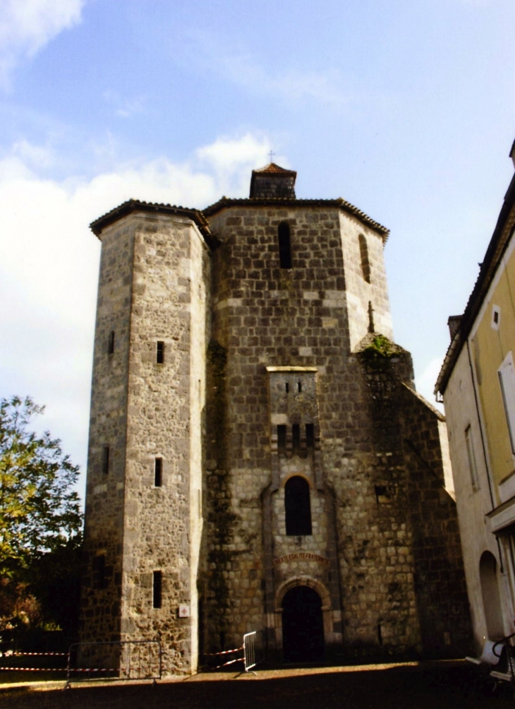 Eglise Saint-Nicolas du XIVe siècle. - Houeillès