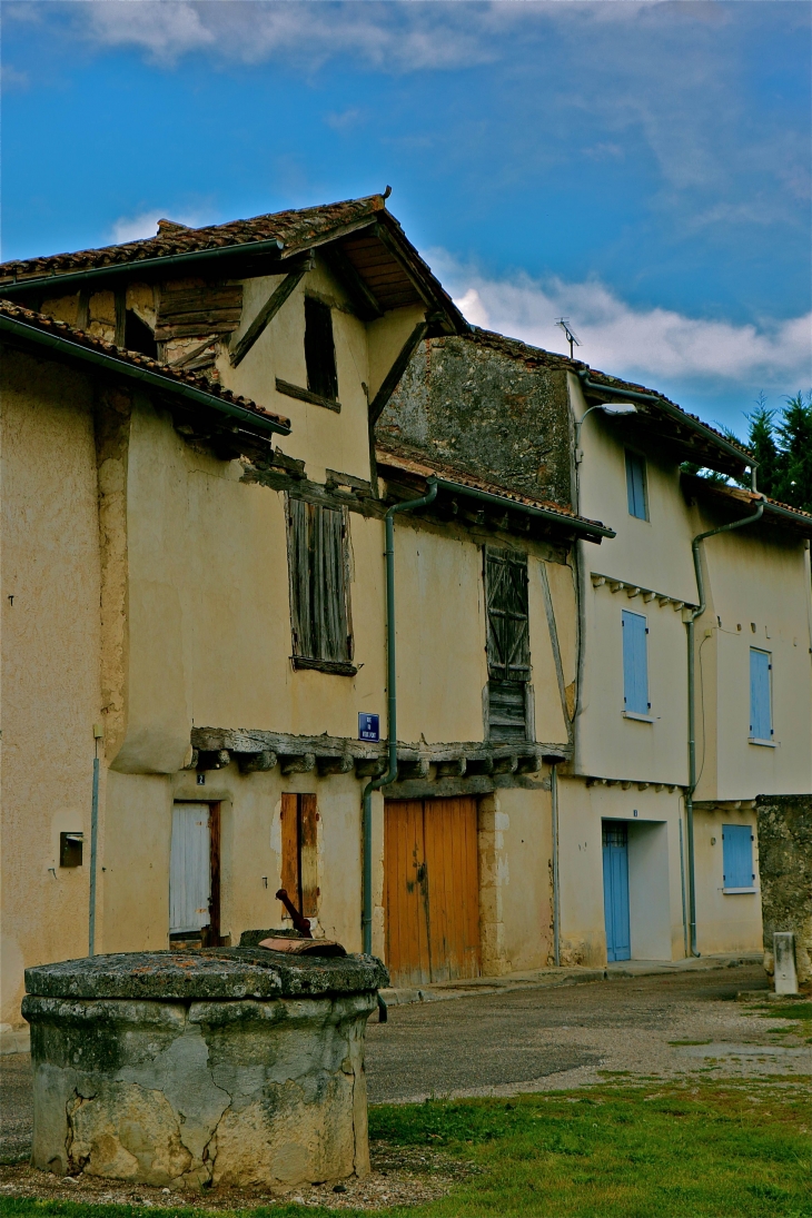 Rue du vieux pont - La Sauvetat-du-Dropt