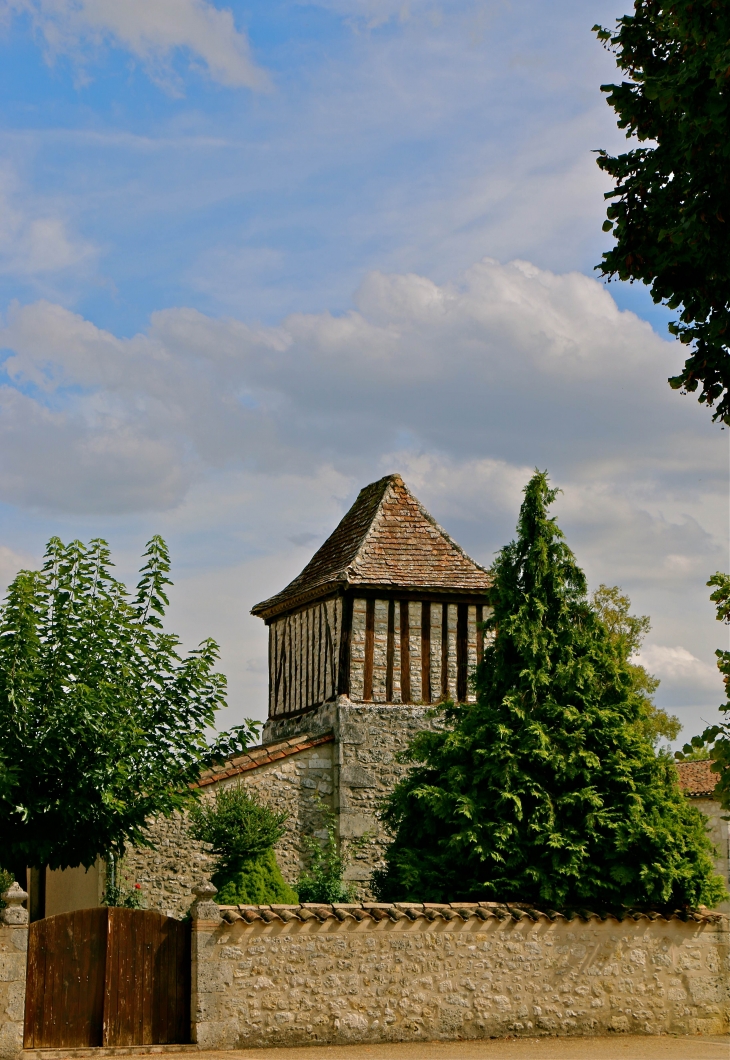 Dans le village - La Sauvetat-du-Dropt