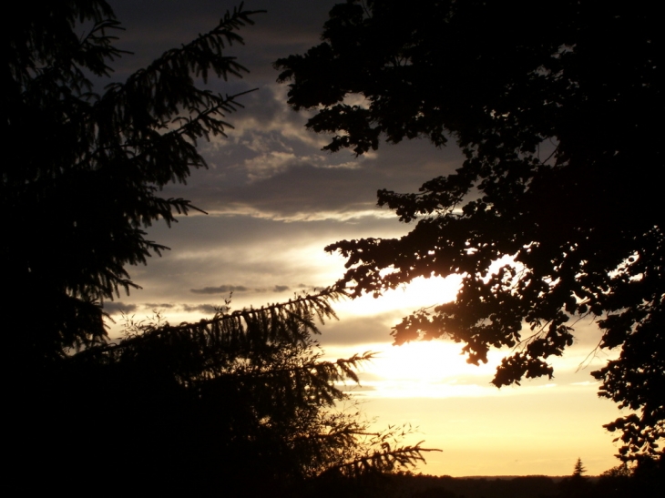 Couher de soleil depuis chemin de ronde - Lévignac-de-Guyenne