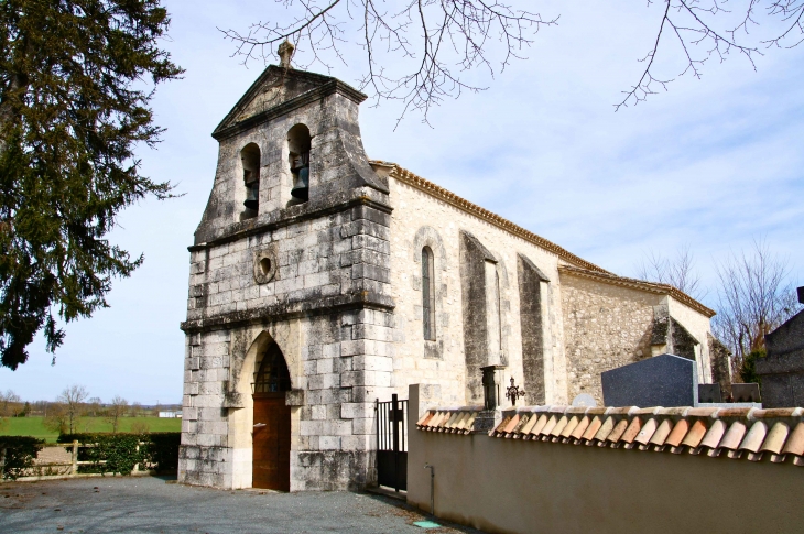L'église de Naresse du XIIe siècle. - Mazières-Naresse