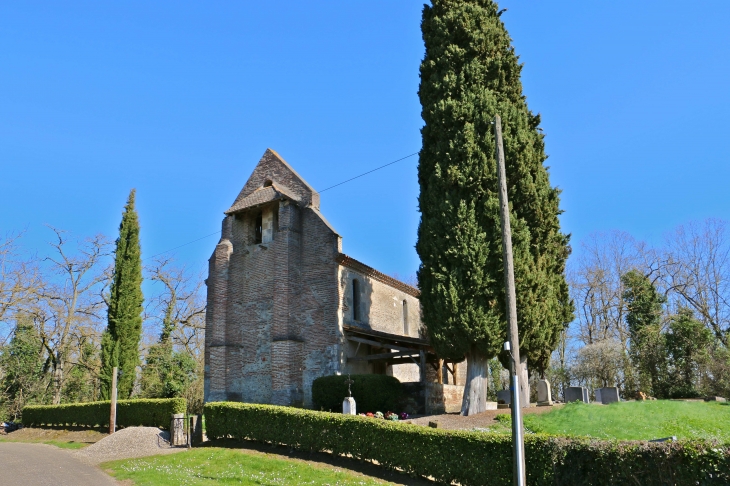 L'église saint Pierre de Vignes du 15e siècle. - Puch-d'Agenais