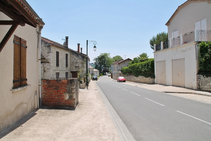 La Commune - Saint-Maurin