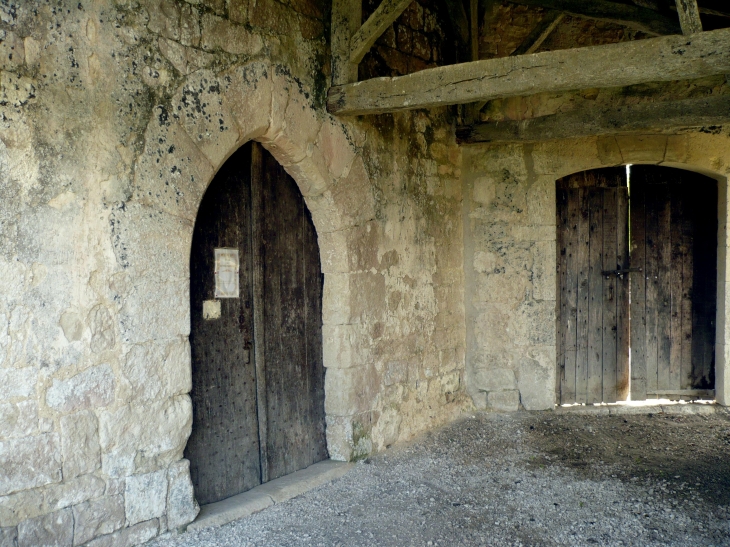 Eglise Saint-André de Carabaisse - l'Entrée couverte - Tournon-d'Agenais