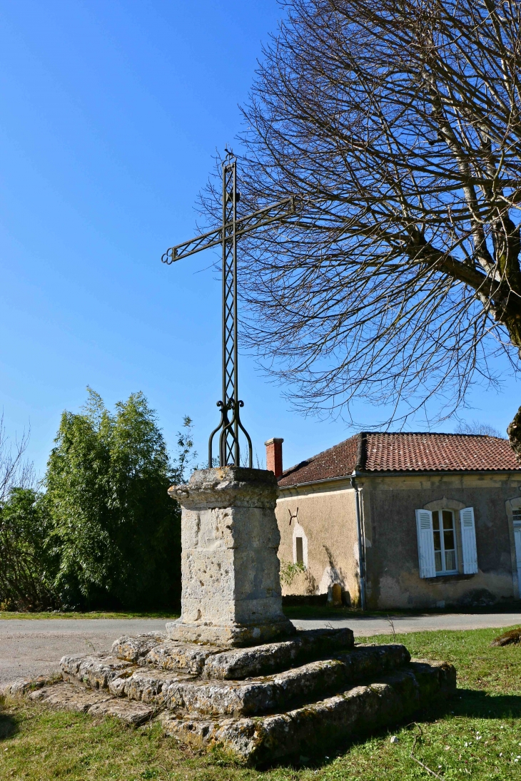 La croix de Mission. - Xaintrailles