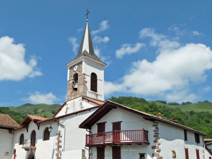 église et maison basques - Aldudes