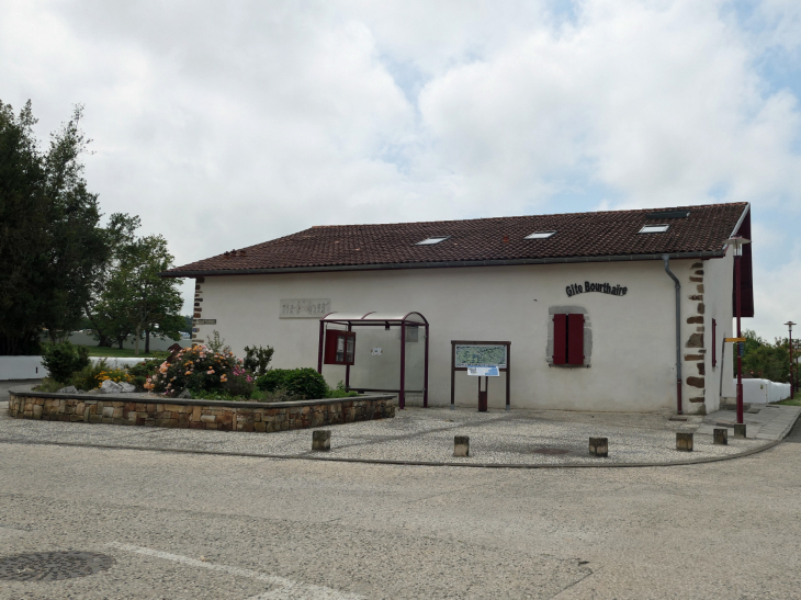 Gîte communal : refuge du pélerin - Arancou