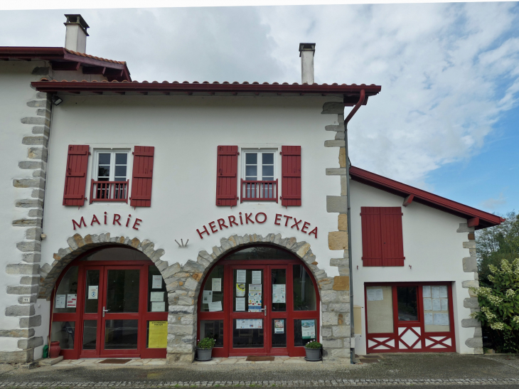 La mairie - Arbérats-Sillègue