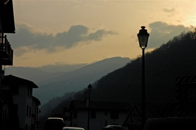 Vue d'arnegi au coucher du soleil - Arnéguy