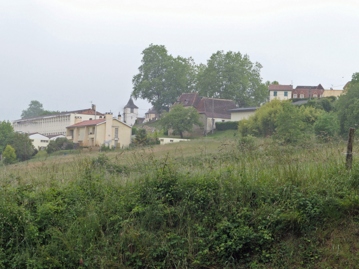 Le village dans la brume - Arthez-de-Béarn