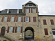 Photo suivante de Arzacq-Arraziguet place du Mercadieu : l'ancien presbytère