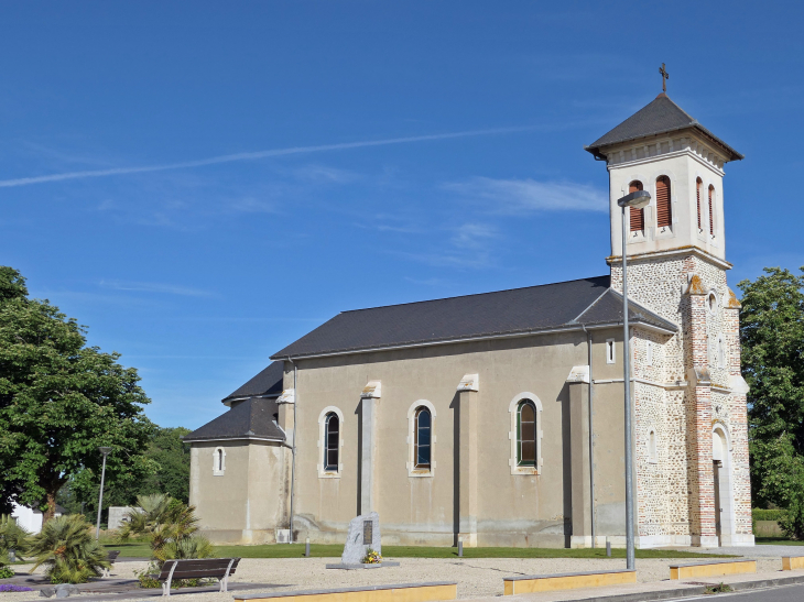 L'église - Auriac