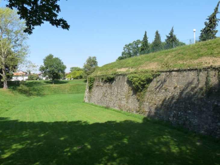 Les remparts - Bayonne