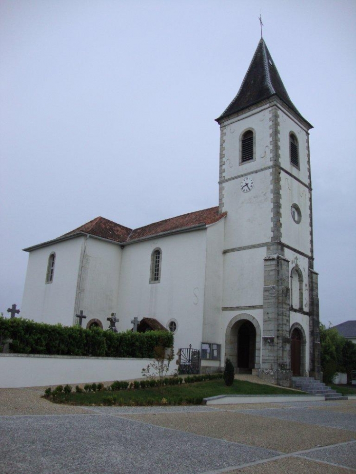 Béhasque-Lapiste (64120) église