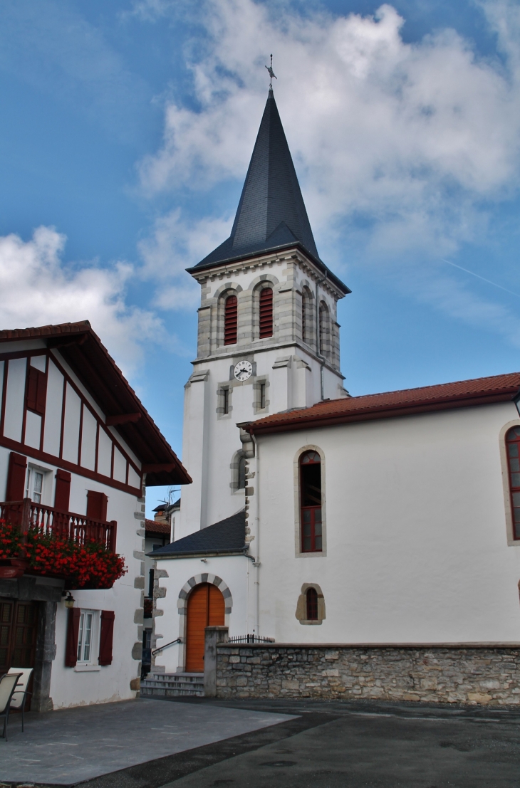 église St Julien-de-Lescar - Beyrie-sur-Joyeuse