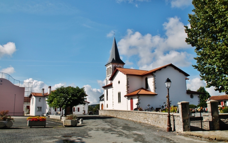 église St Julien-de-Lescar - Beyrie-sur-Joyeuse