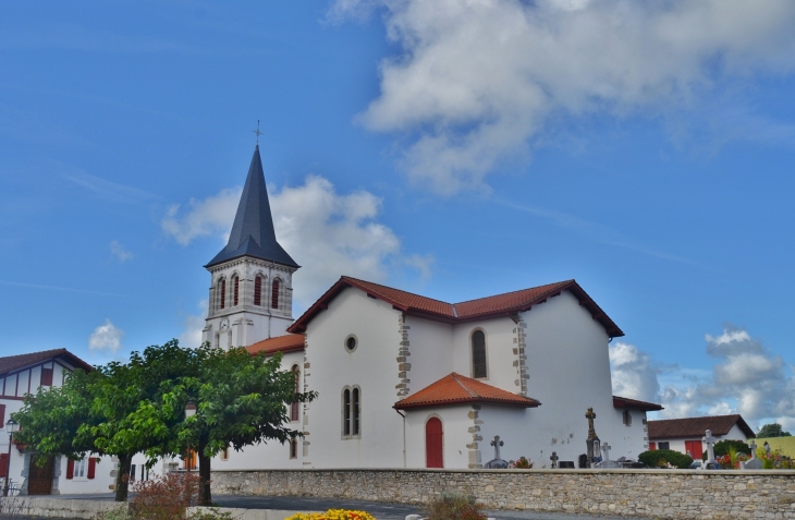 église St Julien-de-Lescar - Beyrie-sur-Joyeuse