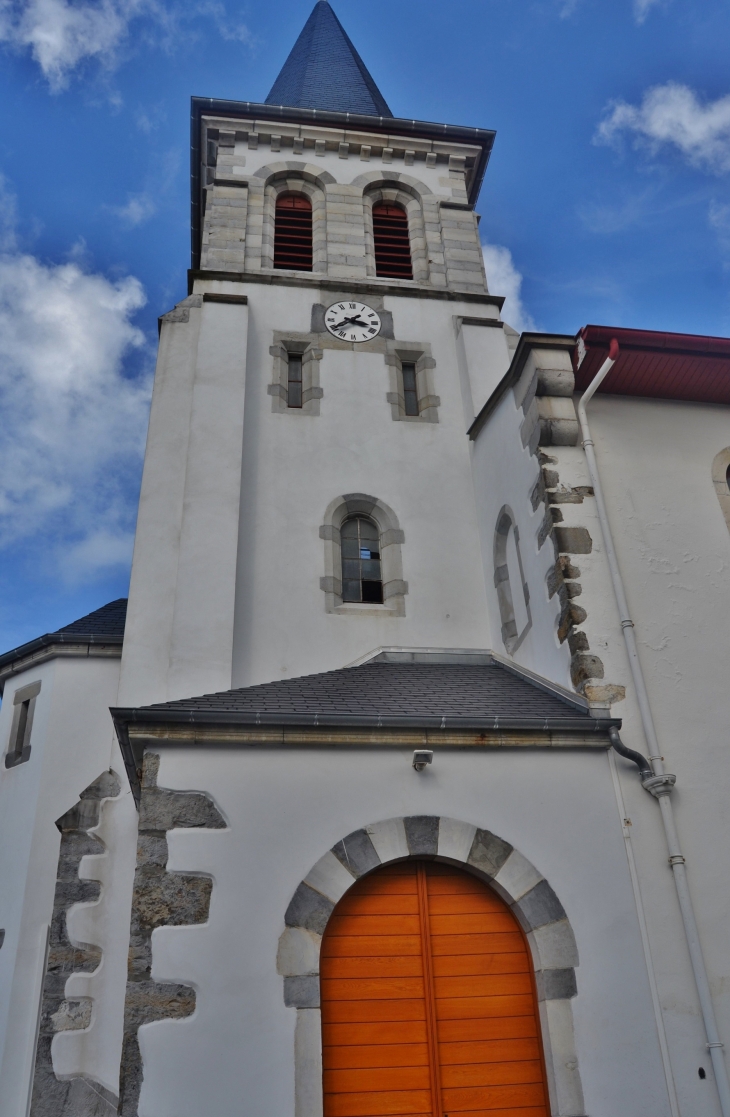 église St Julien-de-Lescar - Beyrie-sur-Joyeuse