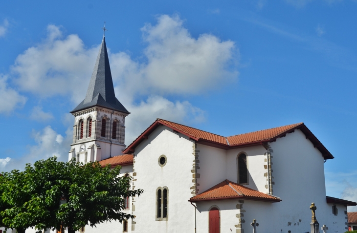 église St Julien-de-Lescar - Beyrie-sur-Joyeuse