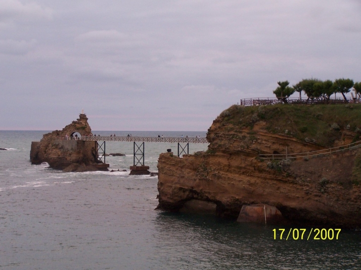 LE ROCHER DE LA VIERGE - Biarritz