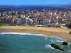 Photo suivante de Biarritz Vue aérienne - La grande Plage, Le Casino et  le Victoria Surf (carte postale de 1980)