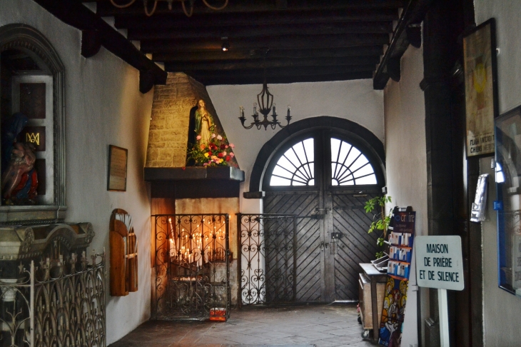 <église Saint-Laurent ( Porche d'entrée ) - Cambo-les-Bains