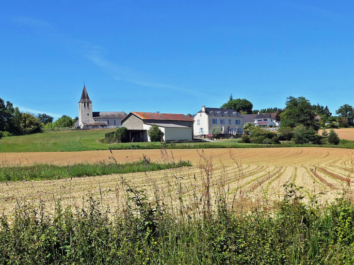 Vue sur le village - Caubios-Loos