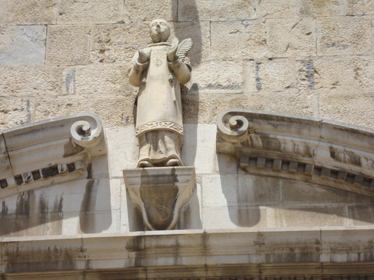  Ciboure, église St.Vincent,extérieur,  statue St.Vincent