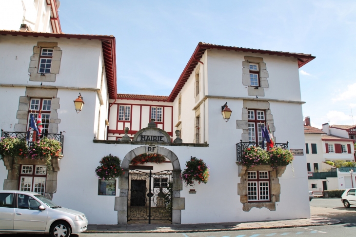 La Mairie - Ciboure