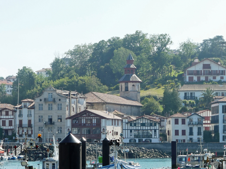 Le quai Maurice Ravel vu de Saint Jean de Luz - Ciboure