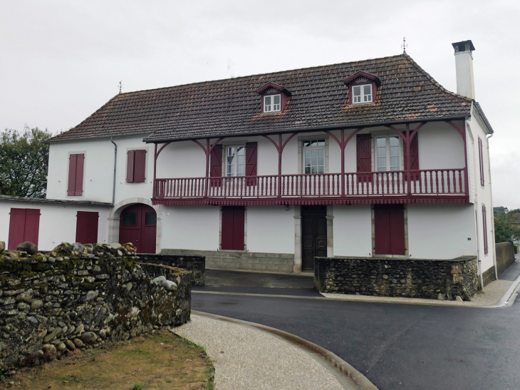 Maison de style basque  - Dognen