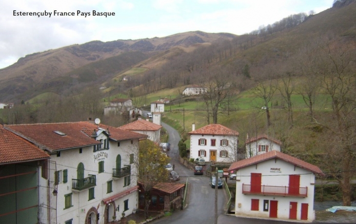 Village - Estérençuby