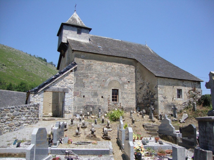 Etchebar (64470) église et cimetière