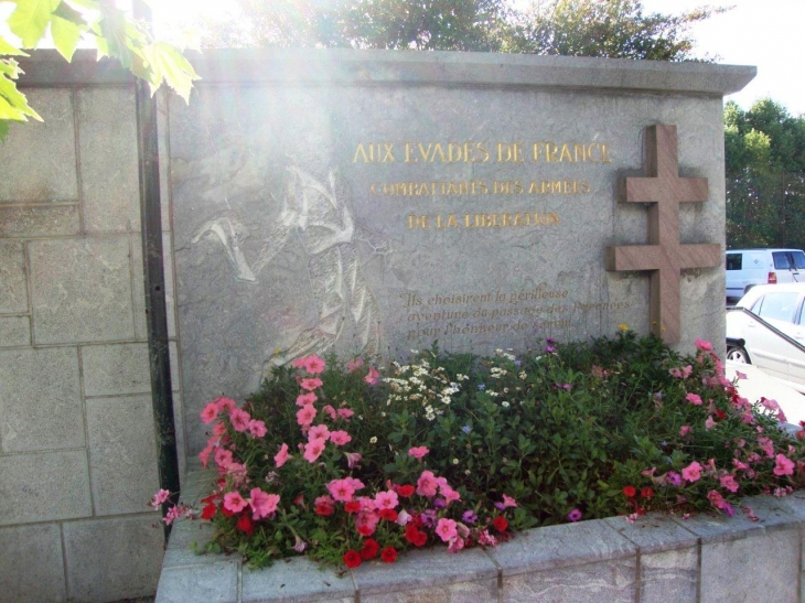 Guéthary (64210) monument des passeurs