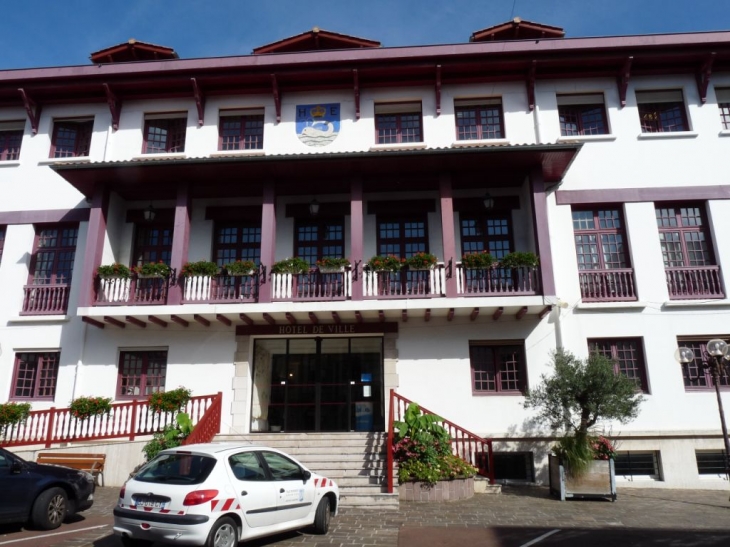 L'Hotel de ville - Hendaye