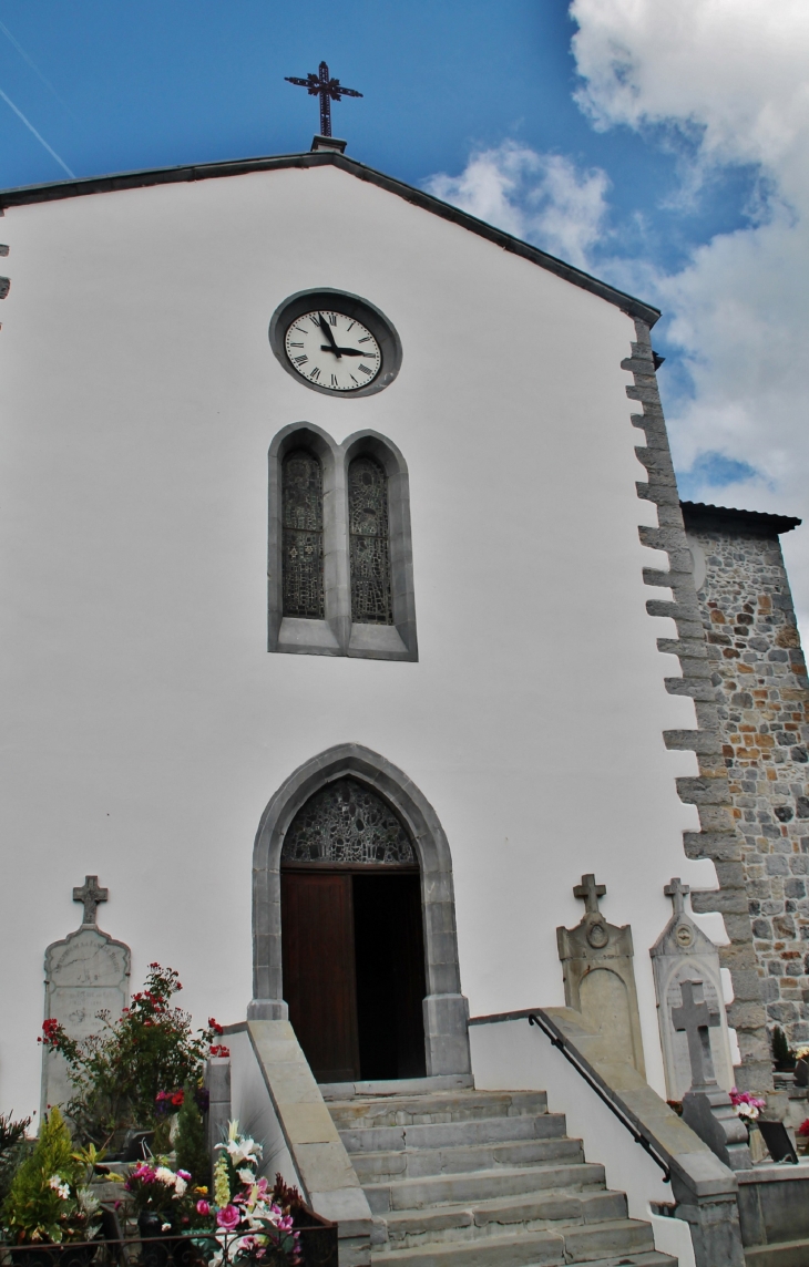     église de la Décollation  de St Jean-Baptiste  - Iholdy