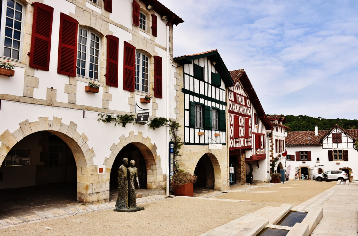 La Commune - La Bastide-Clairence