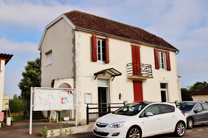 Mairie - Lacadée