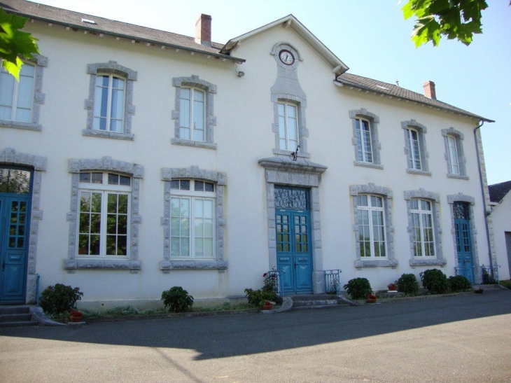 Lacarry-Arhan-Charritte-de-Haut (64470) à Lacarry, la mairie
