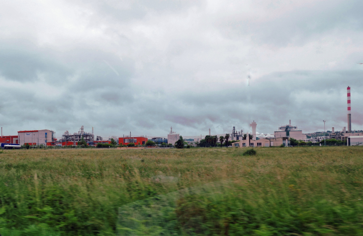 Vue sur le site industriel - Lacq