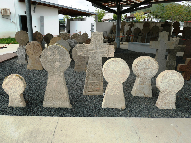 Le centre d'interprétation des stèles discoïdales et de l'art funéraire basque - Larceveau-Arros-Cibits