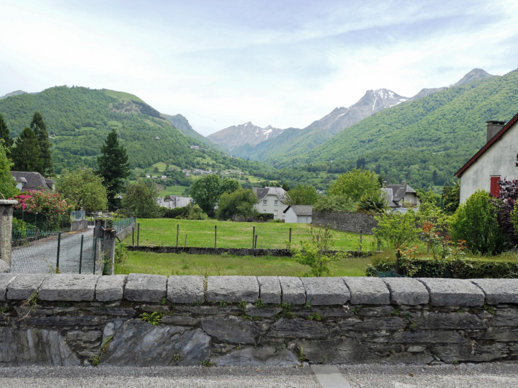 La montagne au bout de la rue - Laruns