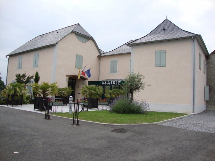 Ledeuix (64400) mairie