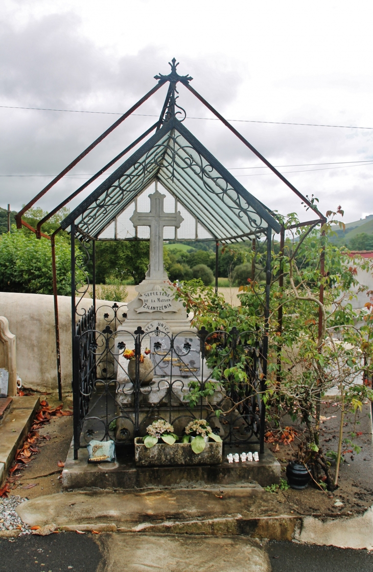 Cimetière  - Louhossoa