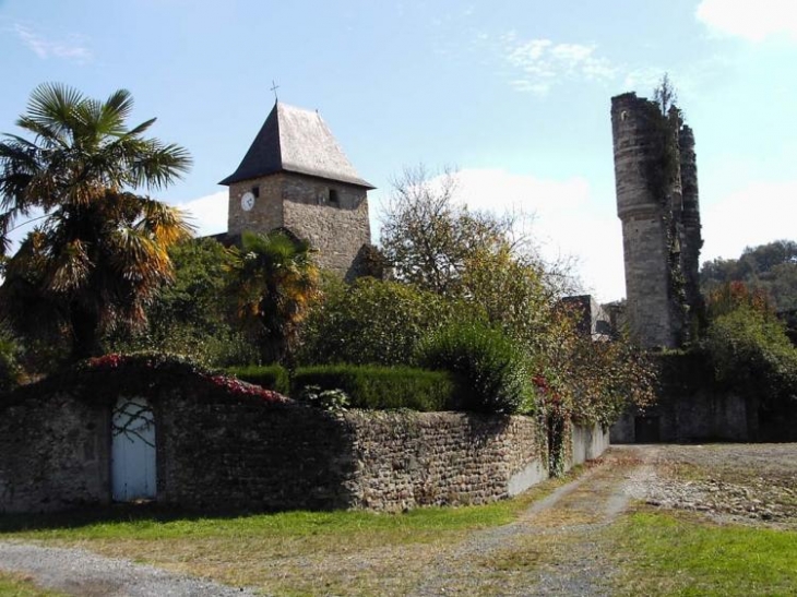 L'Abbaye et la tour de Lucq - Lucq-de-Béarn