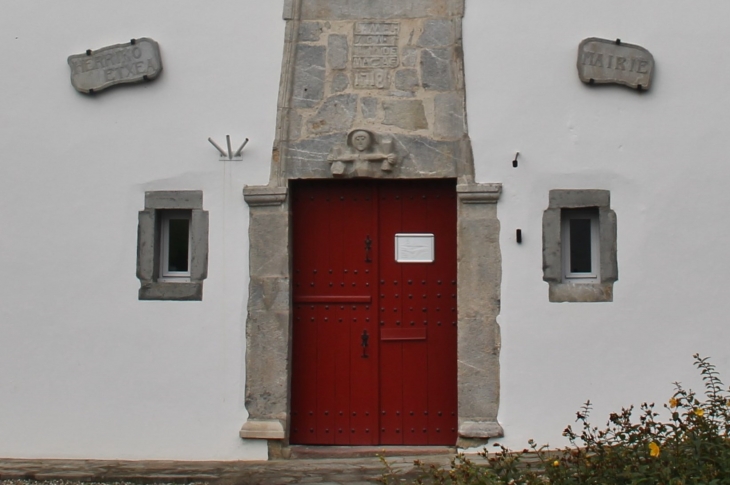 La Mairie - Macaye