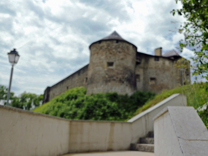 Le château fort - Mauléon-Licharre