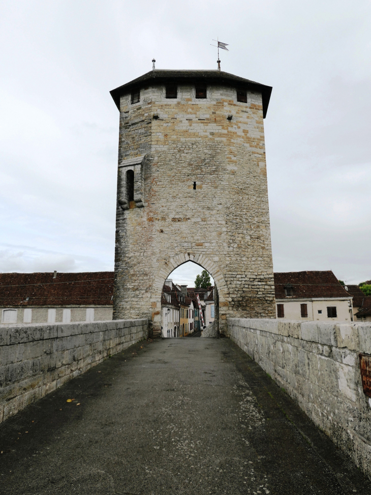 Sur le pont vieux - Orthez